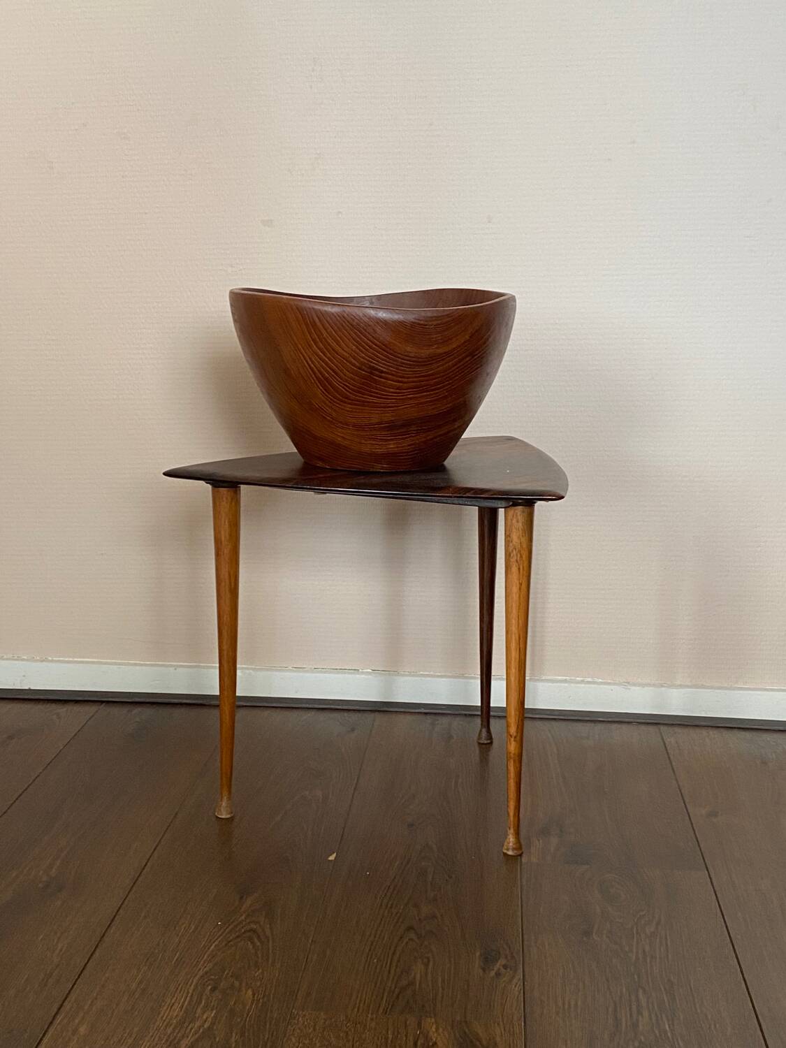 Bol en teck moderniste du milieu du siècle, Danemark, années 1950