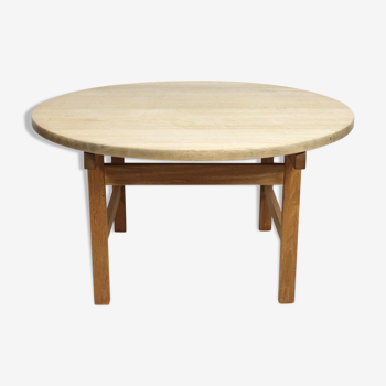 Table basse de chêne conçue par Hans J. Wegner et fabriquée par PP. Meubles dans les années 1960.