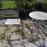 Bistro chair and table