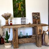 Old wooden workbench