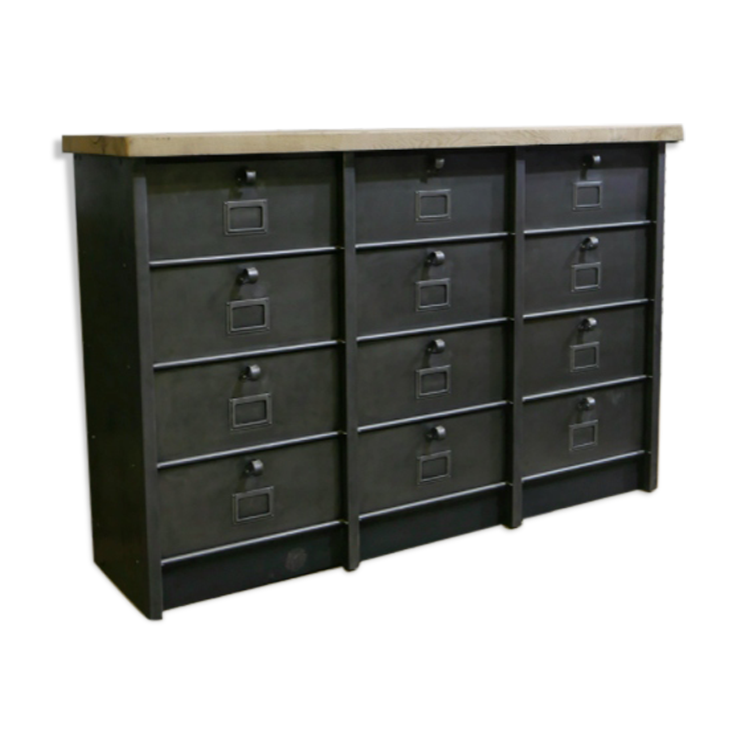 Industrial storage cabinet 12 strafor valve and solid oak top