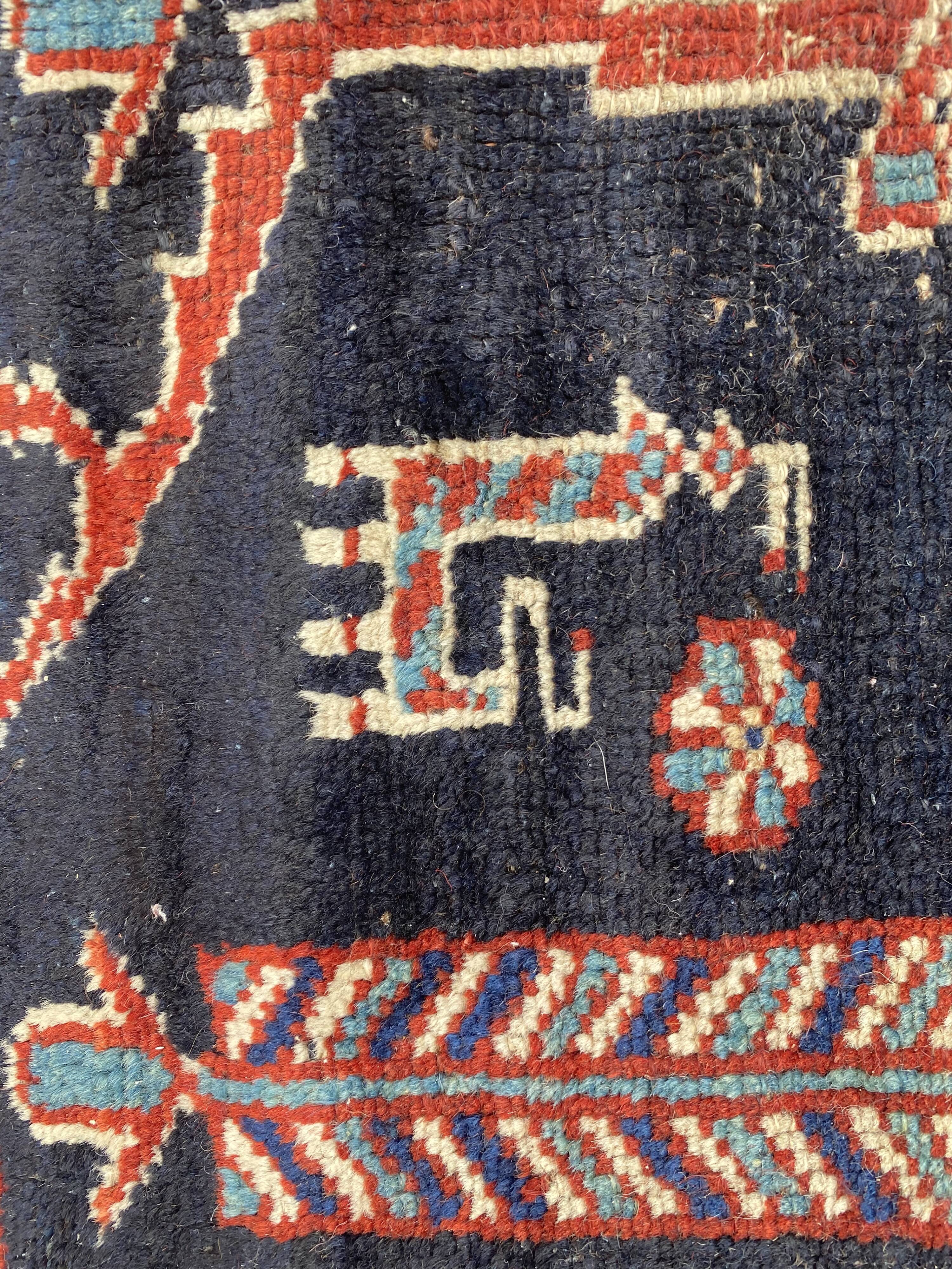 Handmade ancient Persian carpet 158x230cm