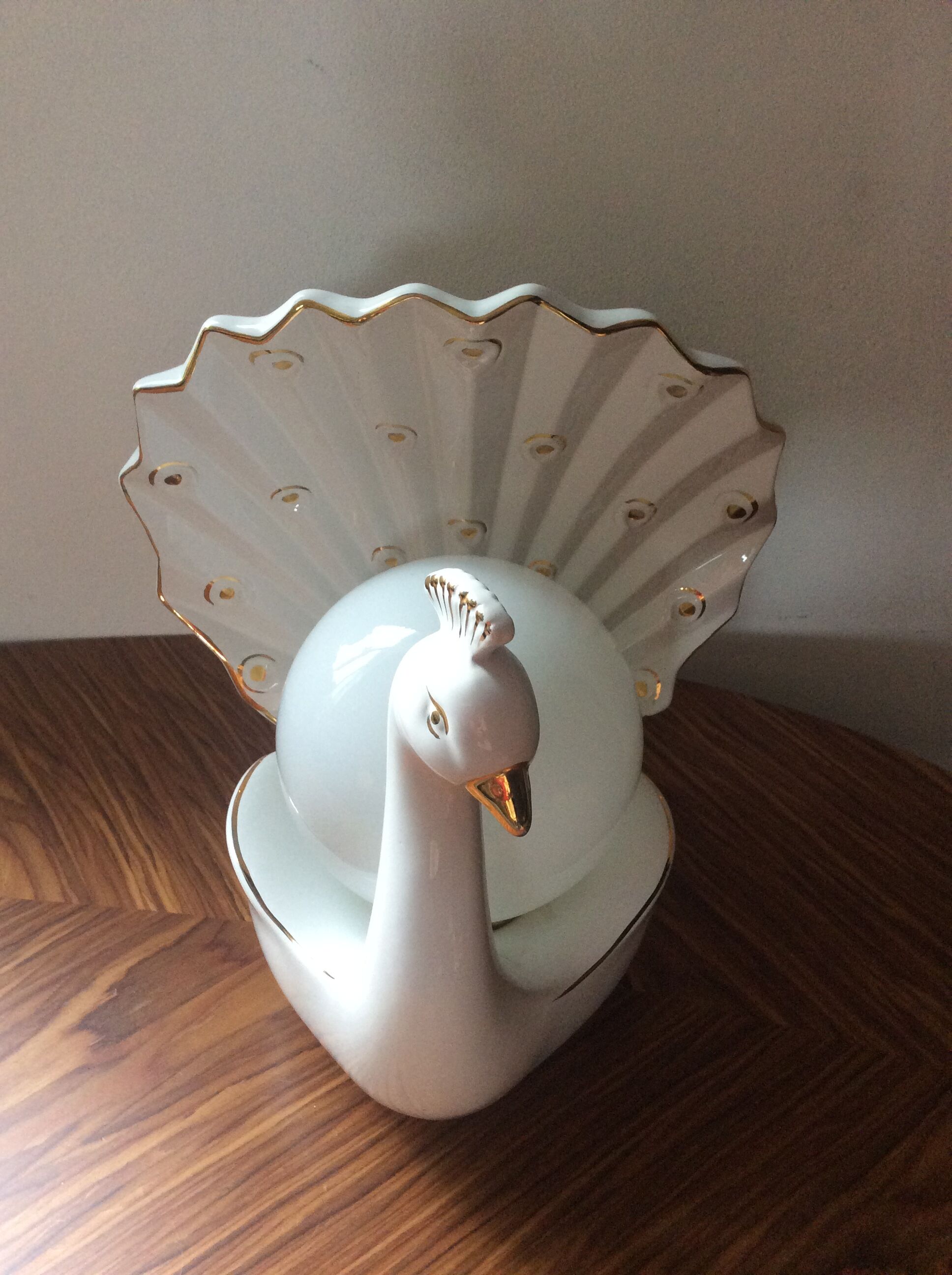 Ceramic peacock lamp 70