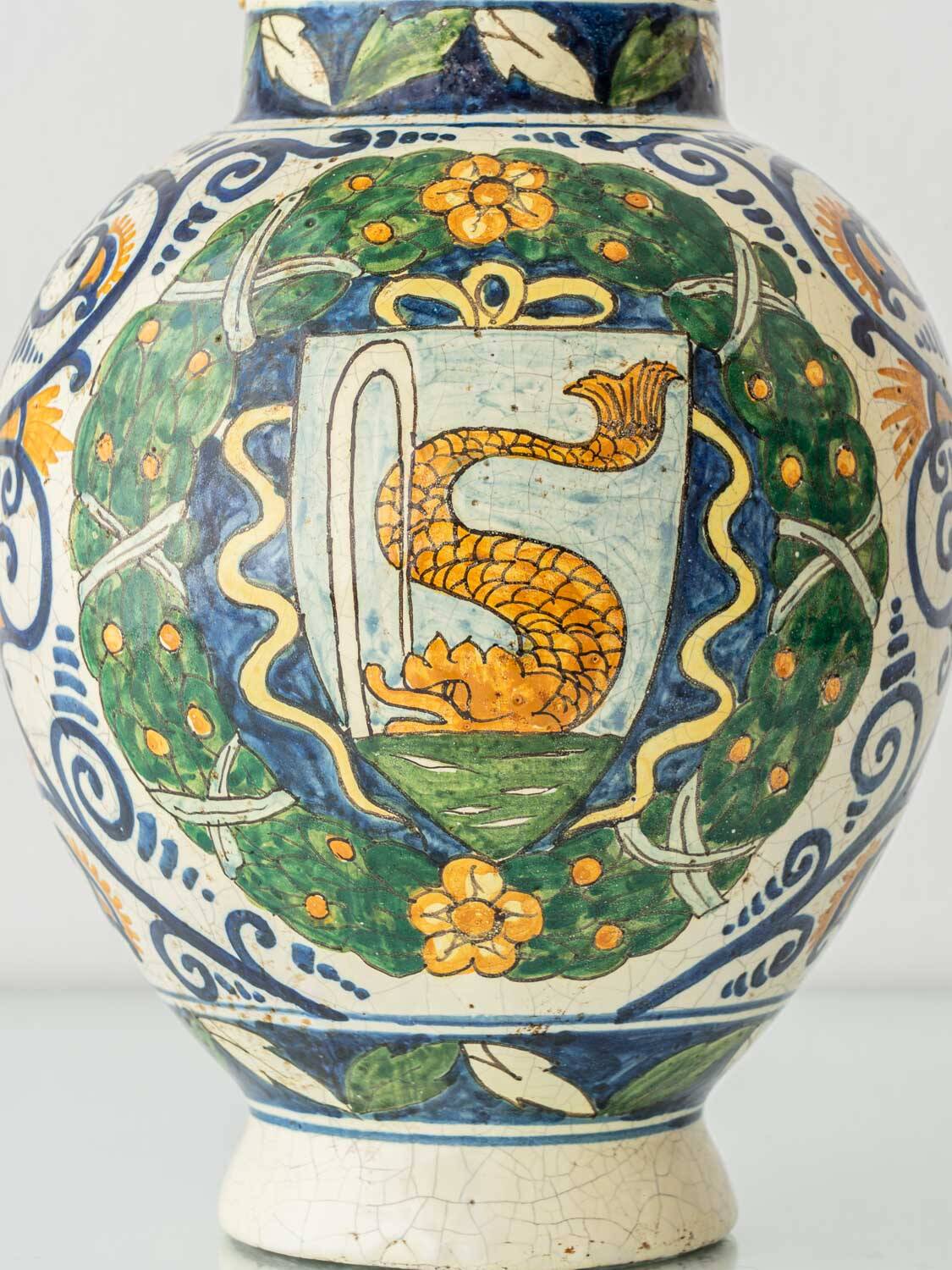 Table lamp in ceramic, Italian Renaissance, Cantagalli style, circa 1880-1900.