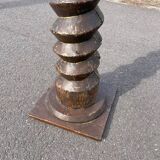 Press screw column