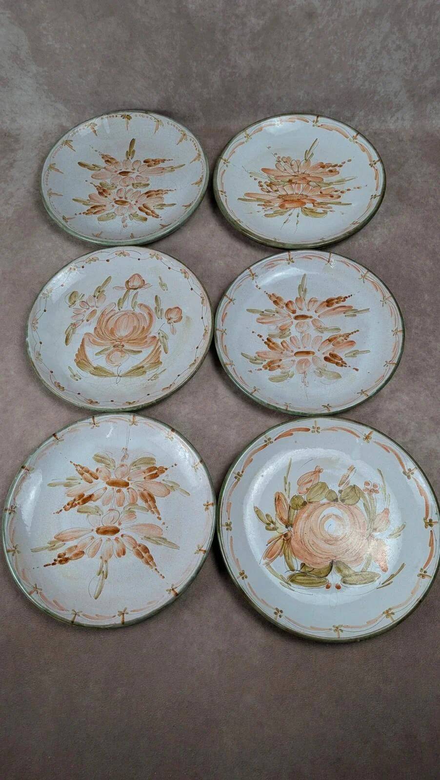 Set of 6 handmade flat plates signed by Maïté – hand-painted designs