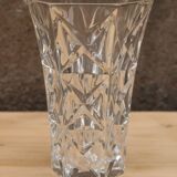 Vase en verre ciselé