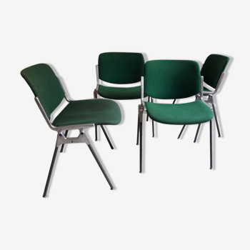 Lot de 4 chaises DSC 106 design Giancarlo Piretti pour Castelli