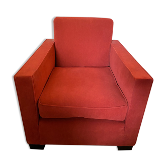 Fauteuil cubique vintage recouvert d'un tissus rouge