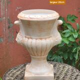 Cache pot medicis