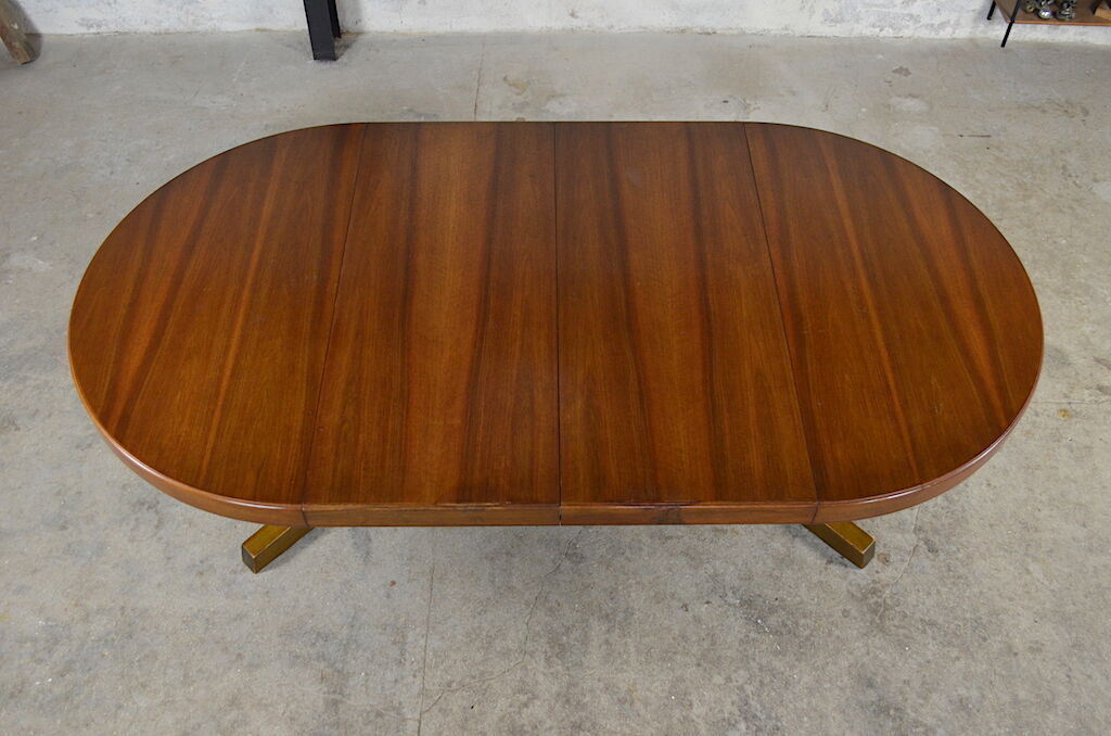 Vero meal table in vintage walnut 1960