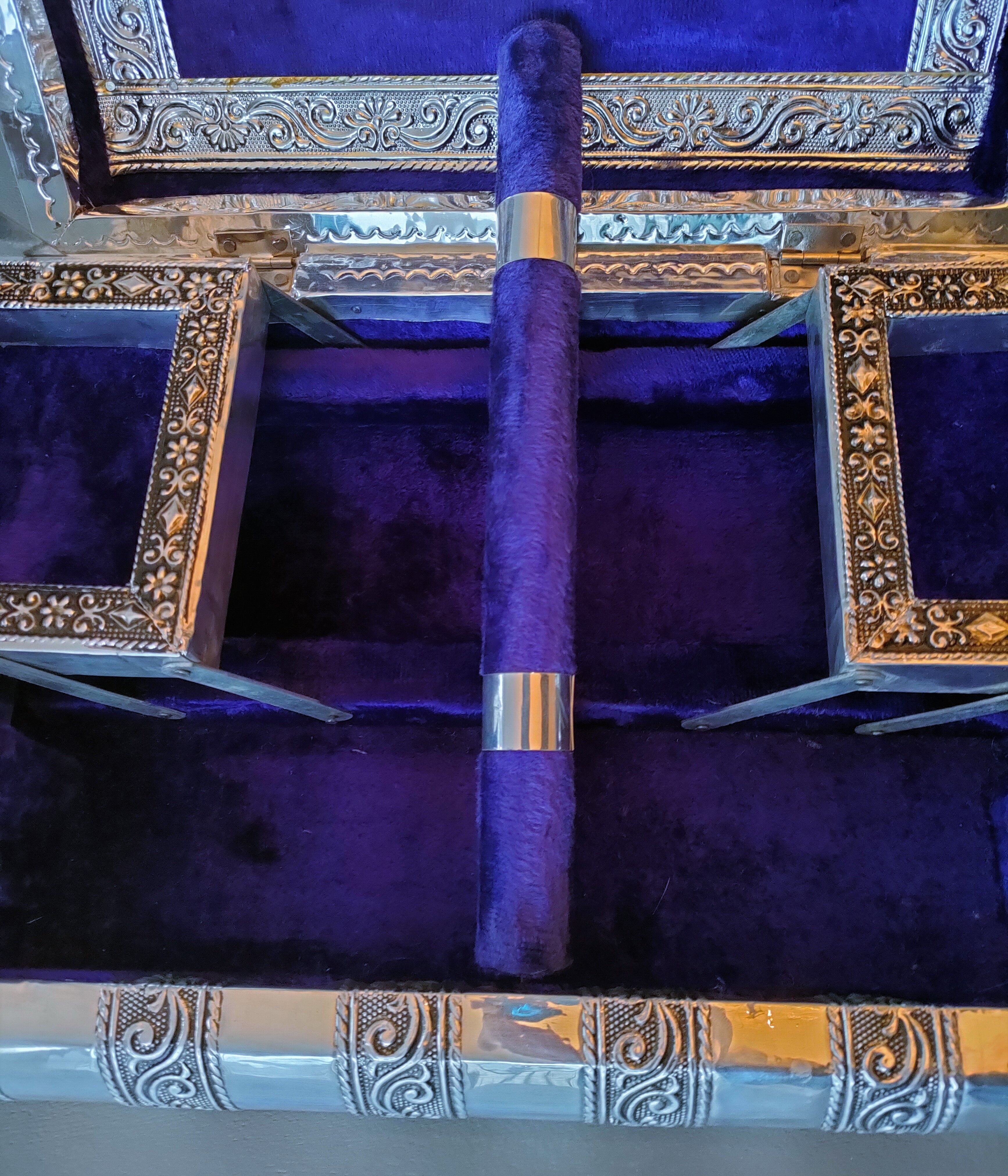 Handcrafted ethnic jewelry box - Hand-pushed silver iron - India - 70's