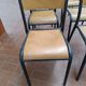 8 chaises d'école