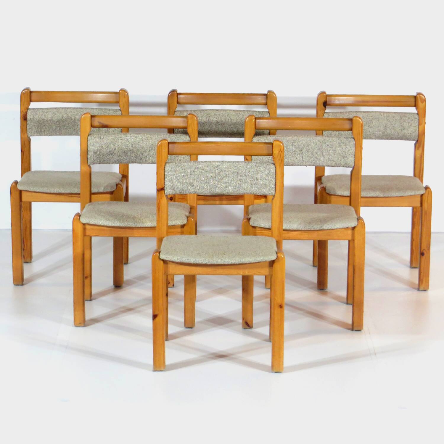 Set of six solid pine vintage mid century modern dining chairs by Danish Thorsø Møbelfabrik, 1960s
