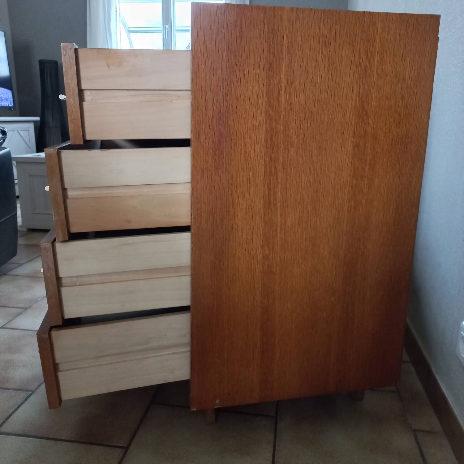 Vintage chest of drawers