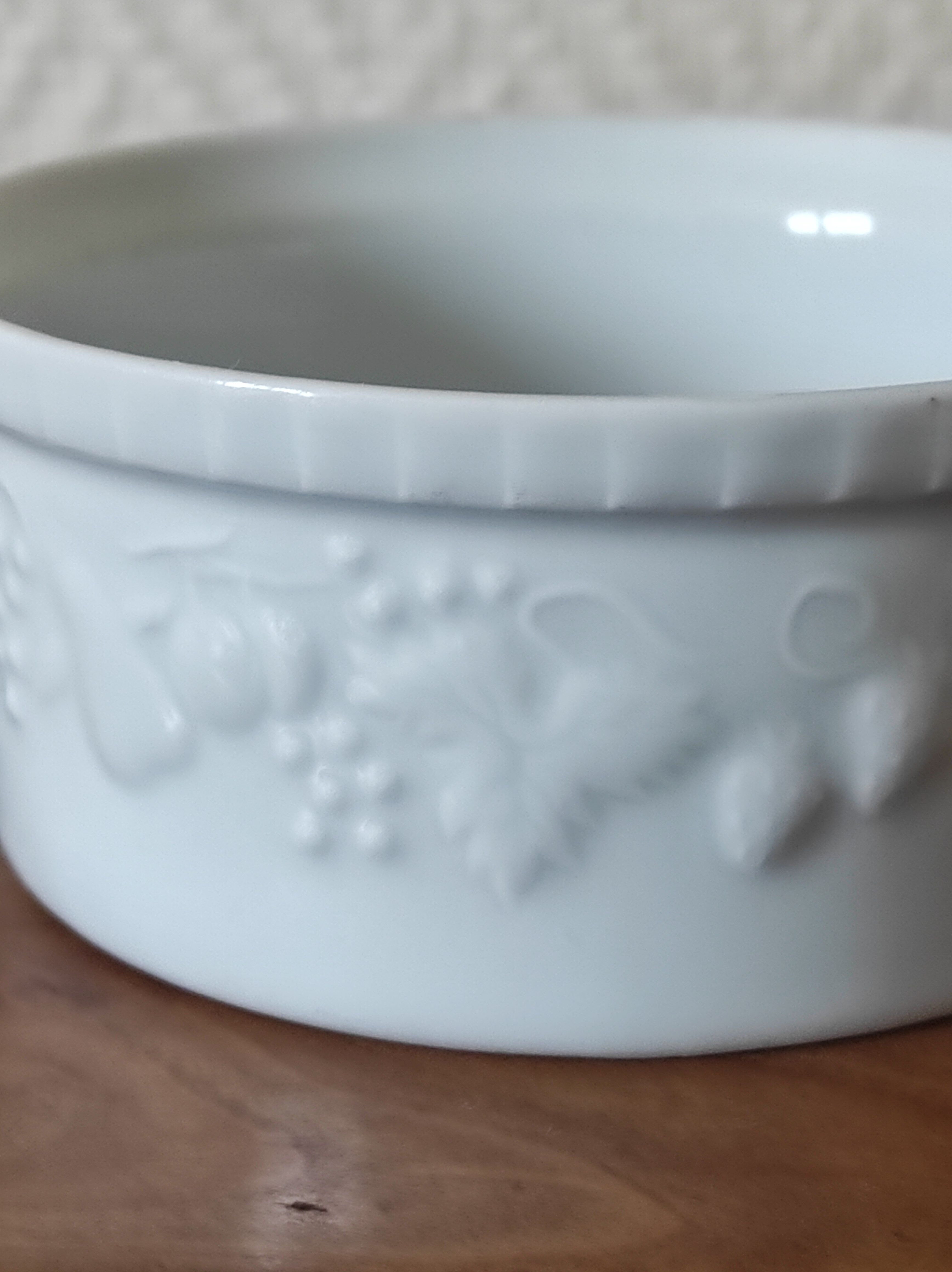 Porcelain ramekin series 'Wild Ivy' Philippe Deshoulieres