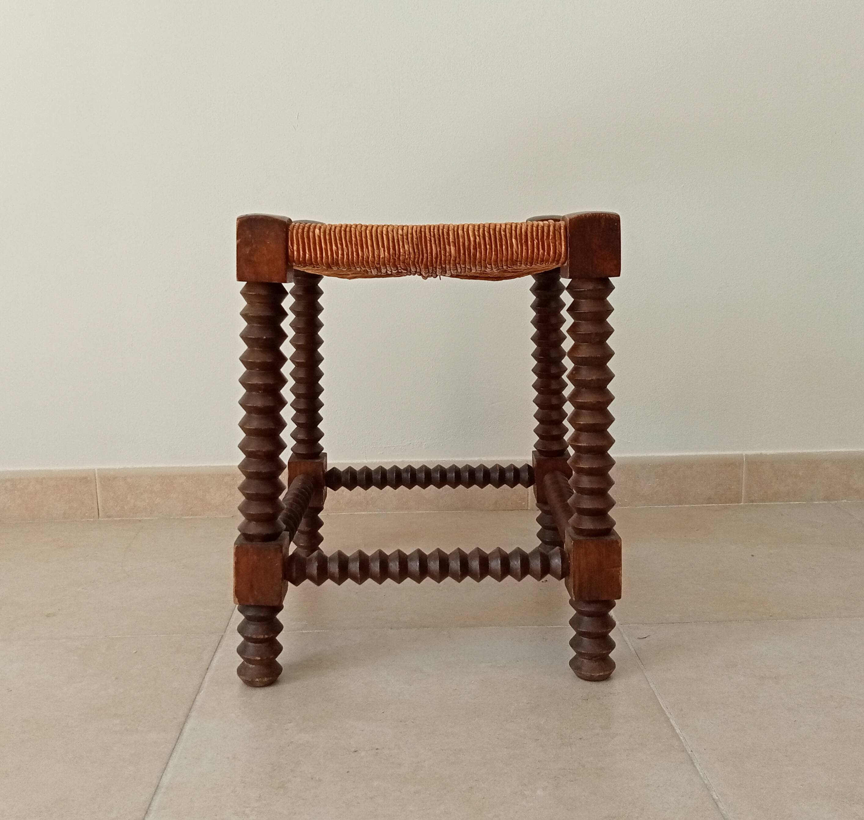Vintage straw stool in turned wood 50s/60s