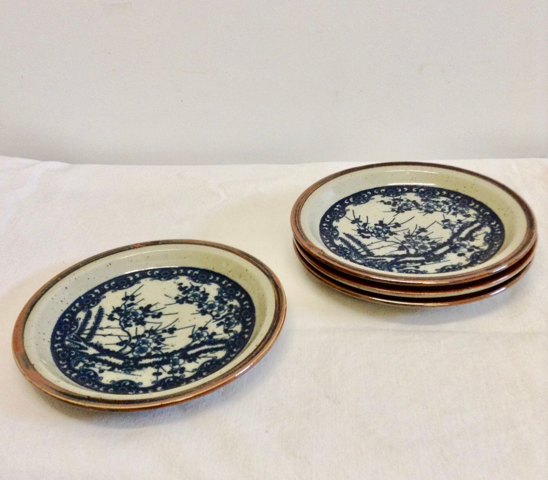 Stoneware plates