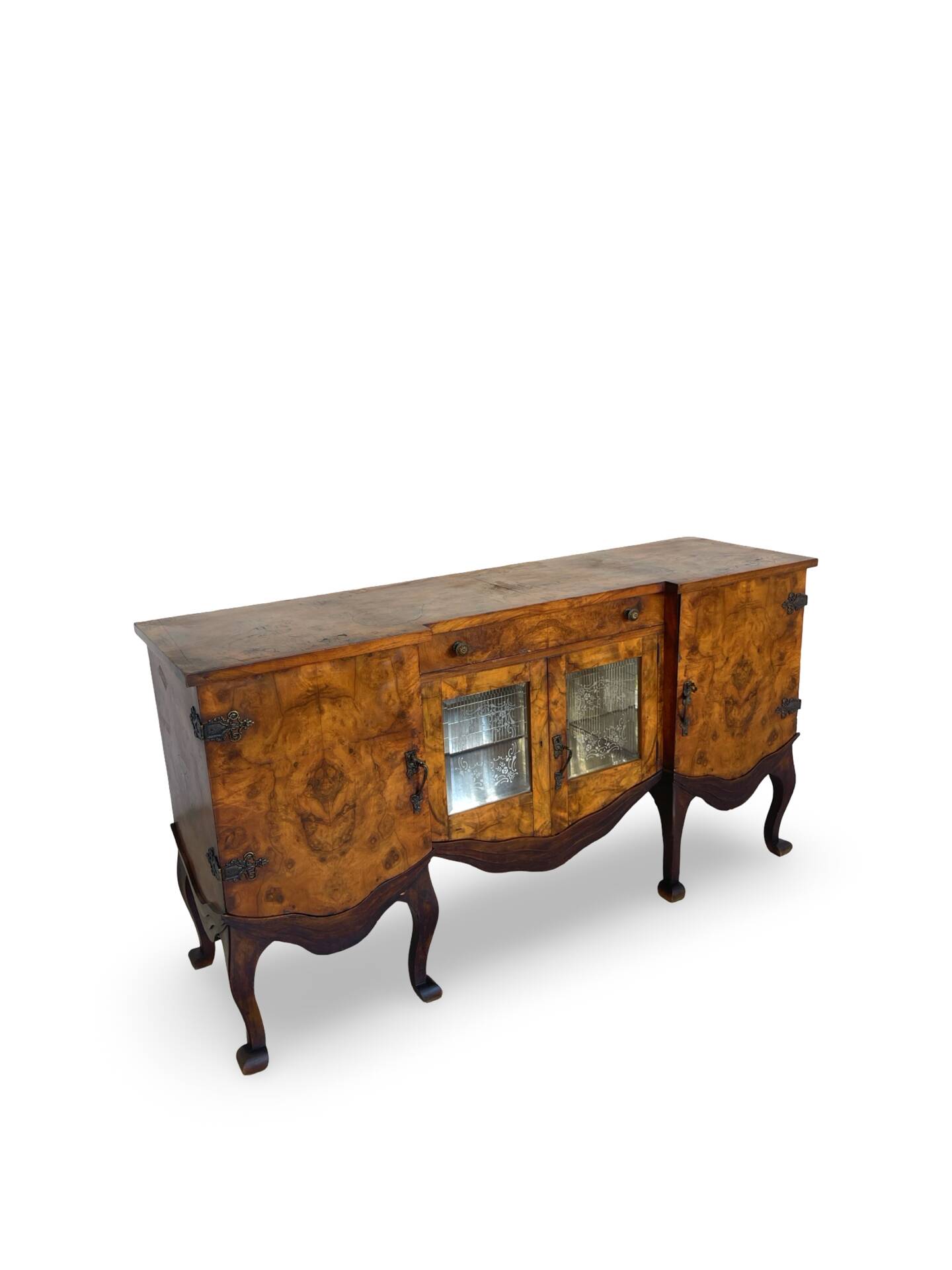 Buffet en noyer burr italien, années 1930.