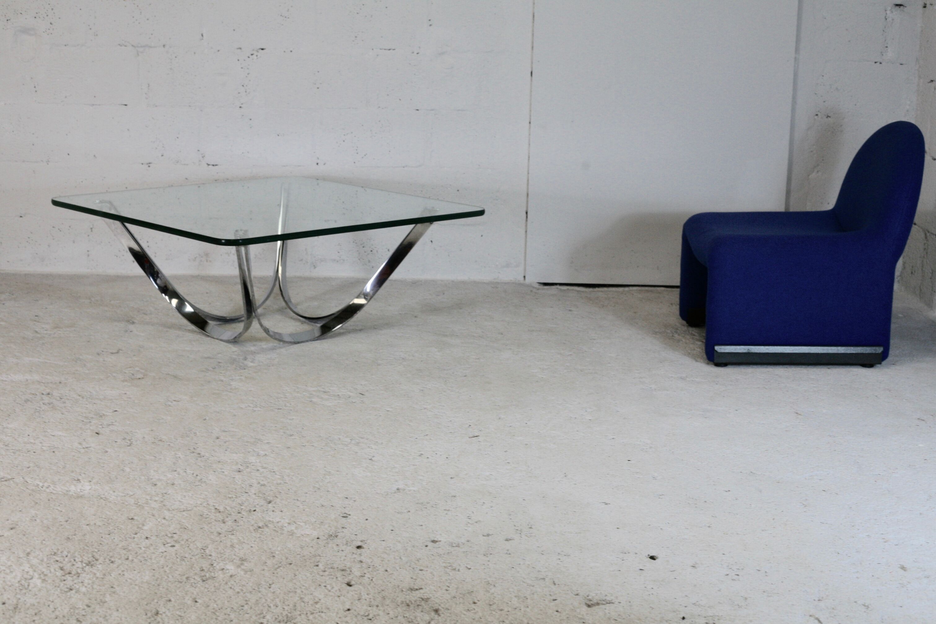 Square coffee table by Roger Sprunger, Dunbar edition, USA, circa 1970.