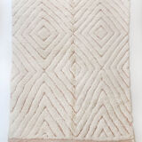 Moroccan Berber carpet blessed ouarain ecru with pink diamonds engraved 288x194cm