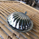 Butter dish/pocket tray • shell, vintage