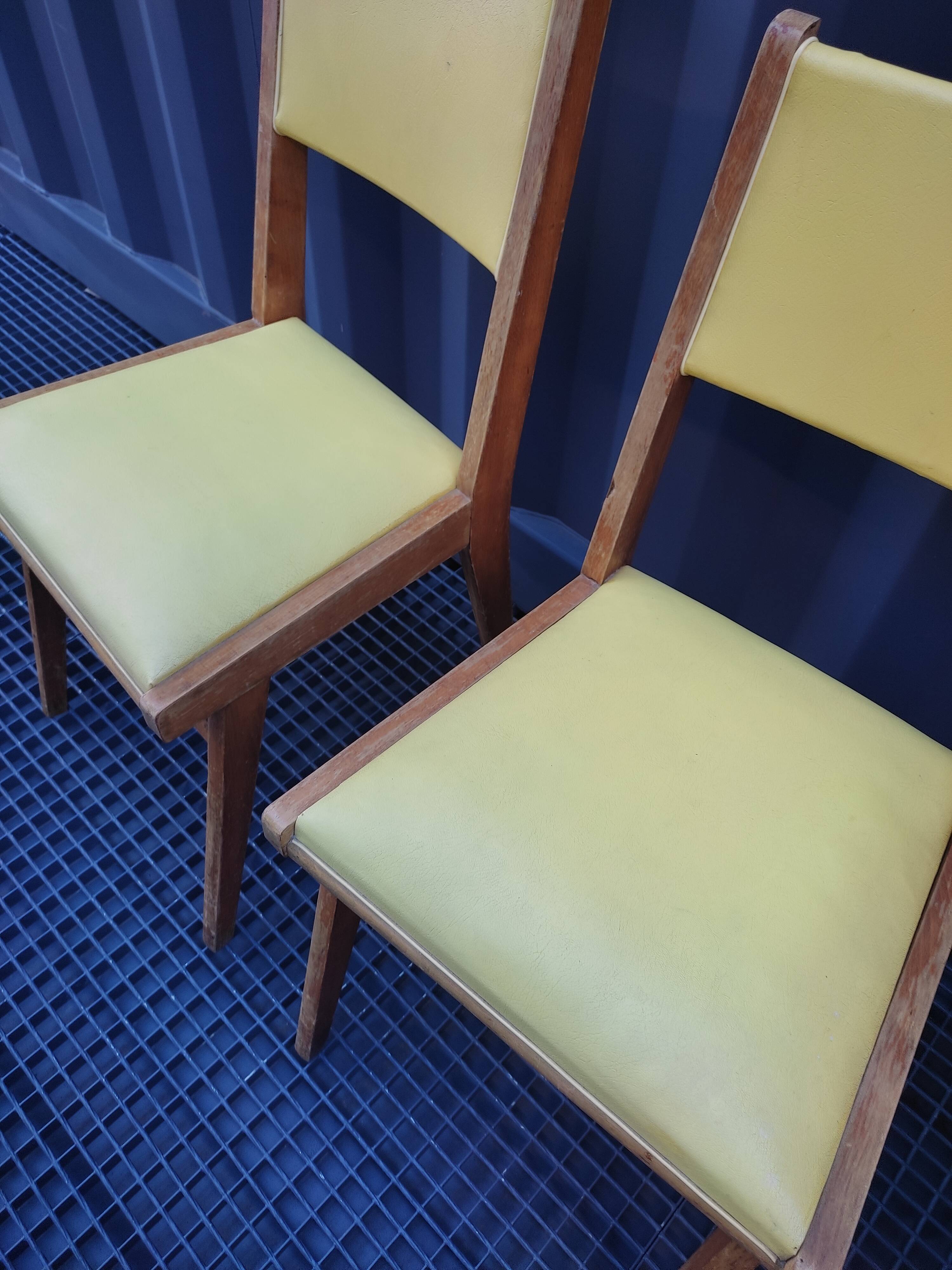 2 armchairs, 2 chairs 50s wooden