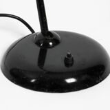 Lampe de table en métal Kaiser Idell modèle 6551 originale des années 1940.