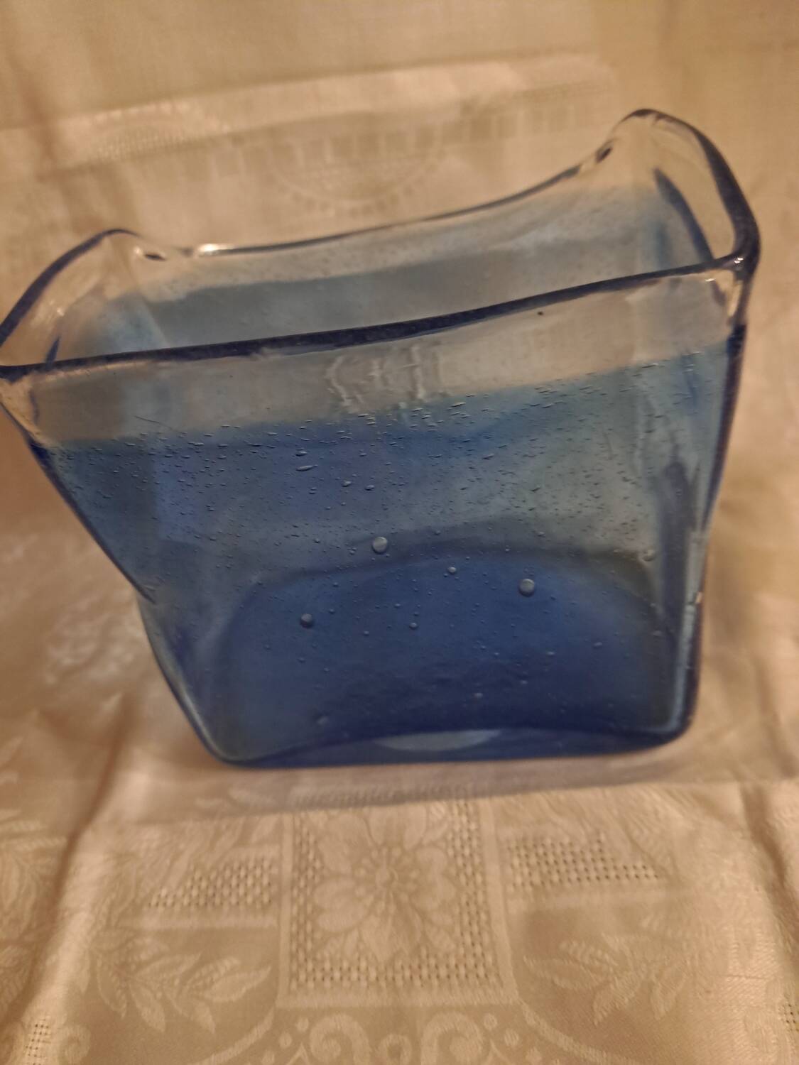 Vase  vintage en verre souffle. Henry Dean.