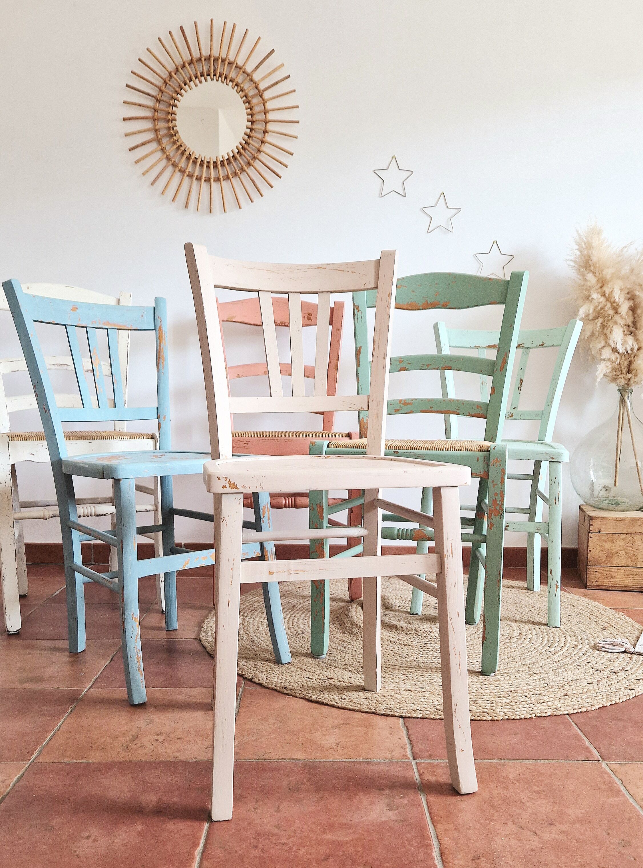 Lot de 6 jolies chaises patinées