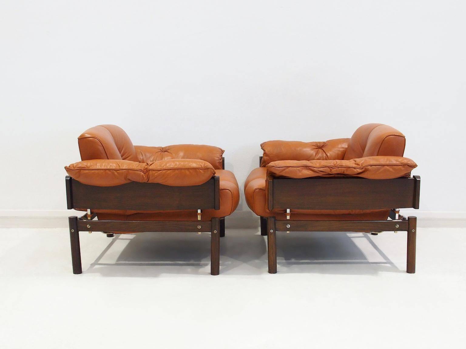 Ensemble de fauteuils MP-13 de Percival Lafer en cuir cognac