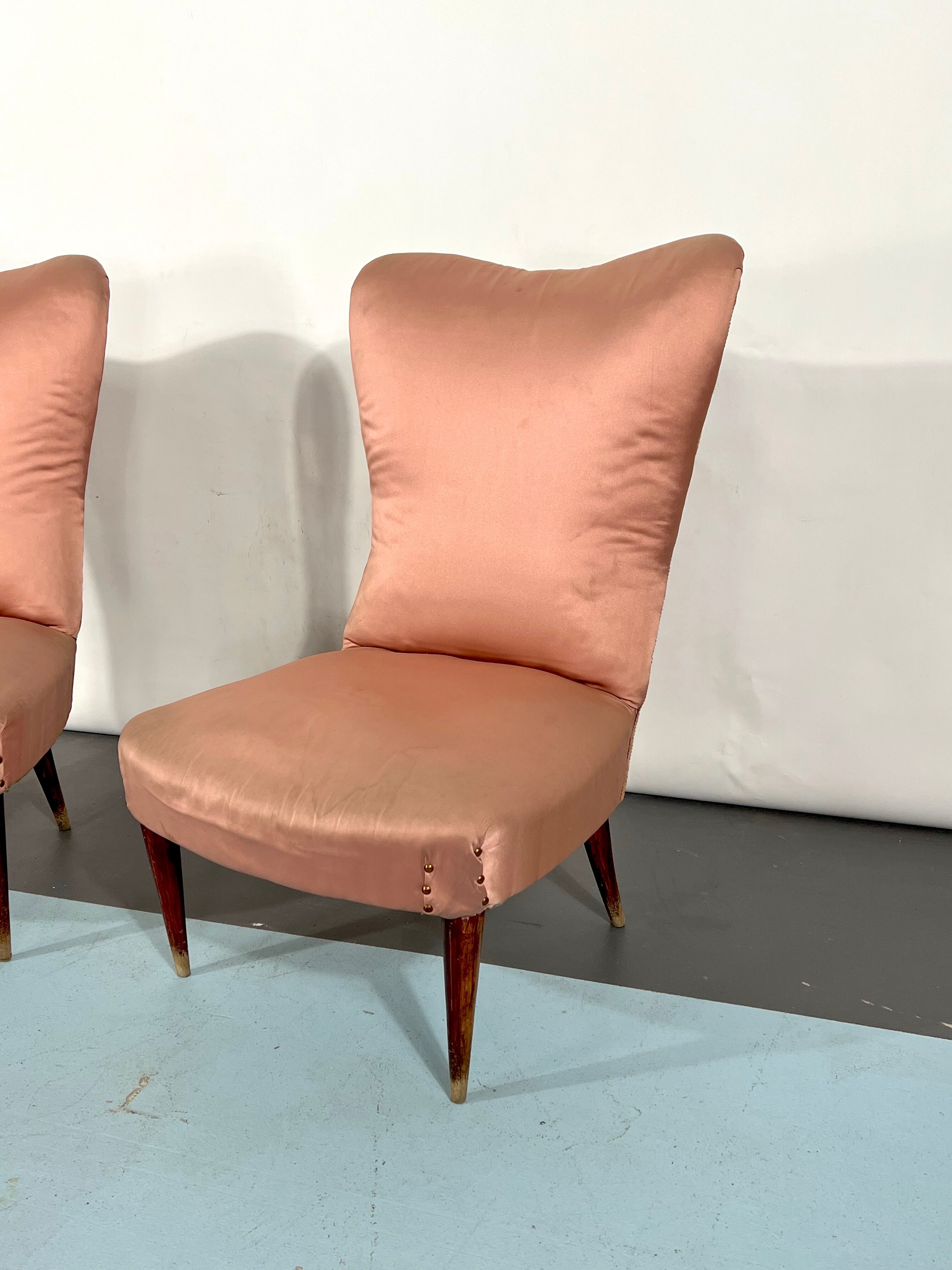 Italian vintage pair of pink club armchairs