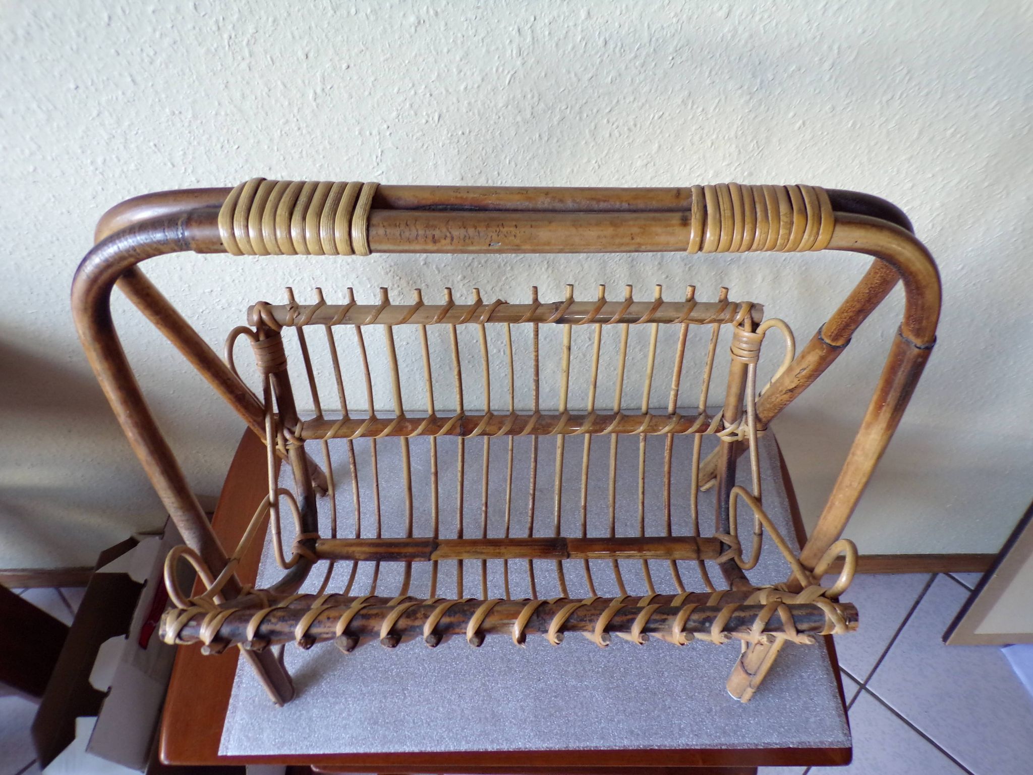 Porte revue rotin bambou vintage