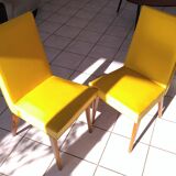 Paire de chaises jaunes skaï jaune années 60
