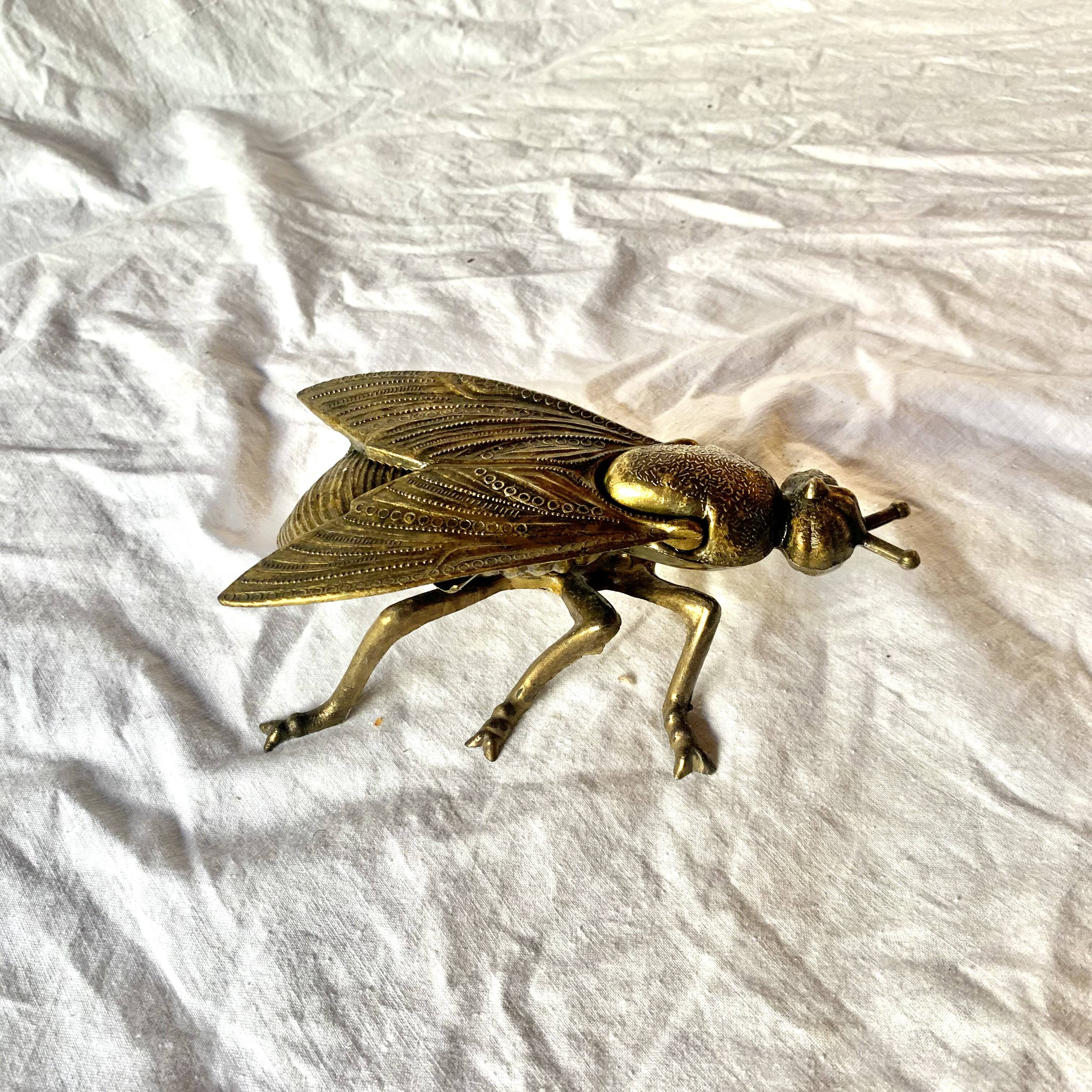 Vintage brass ashtray in the shape of a fly - Made in Italy