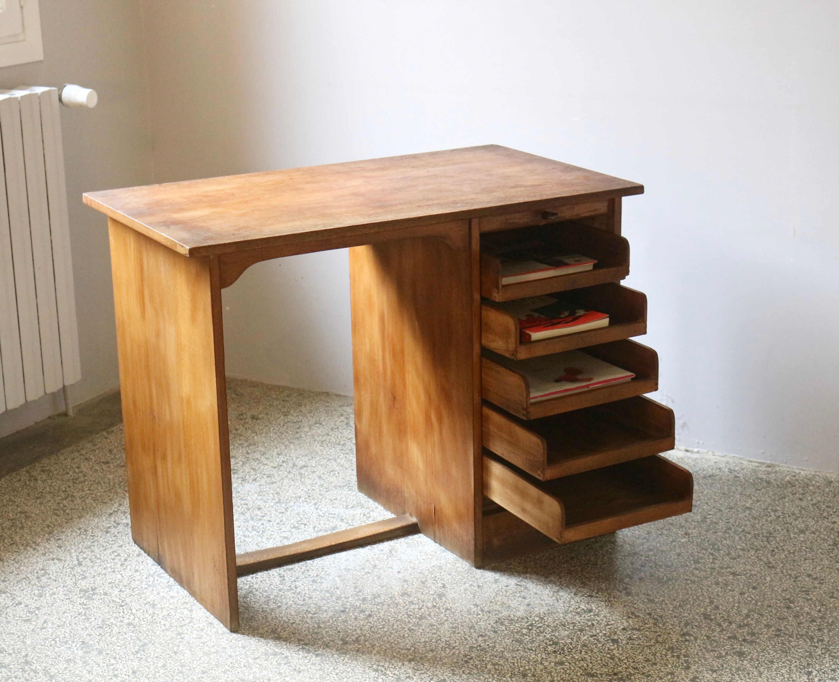 Oak desk with a sliding curtain year 50s