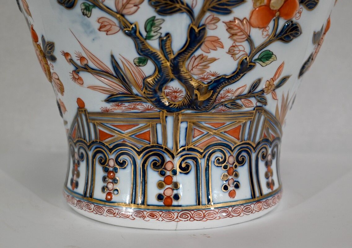 Vase with Imari decoration, signed H. Gibot - 1943