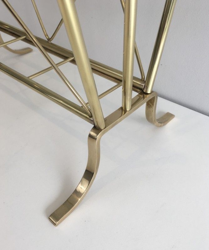 Porte-revues de style néoclassique en laiton et tablette en verre de la Maison Jansen