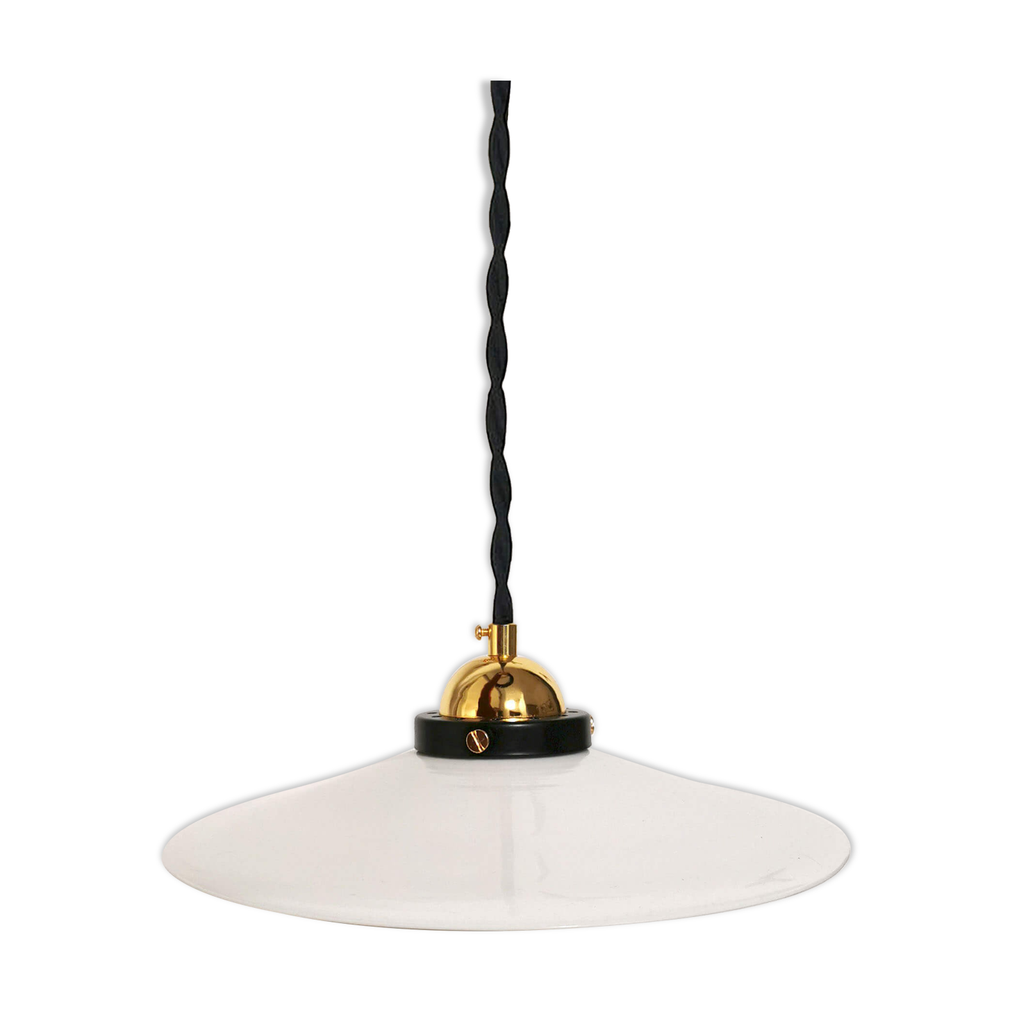 Opaline suspension