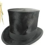 Ancien chapeau haut de forme boite