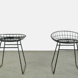 Ensemble de deux tabourets en fil métallique KM05 conçus par Cees Braakman pour Pastoe, 1950