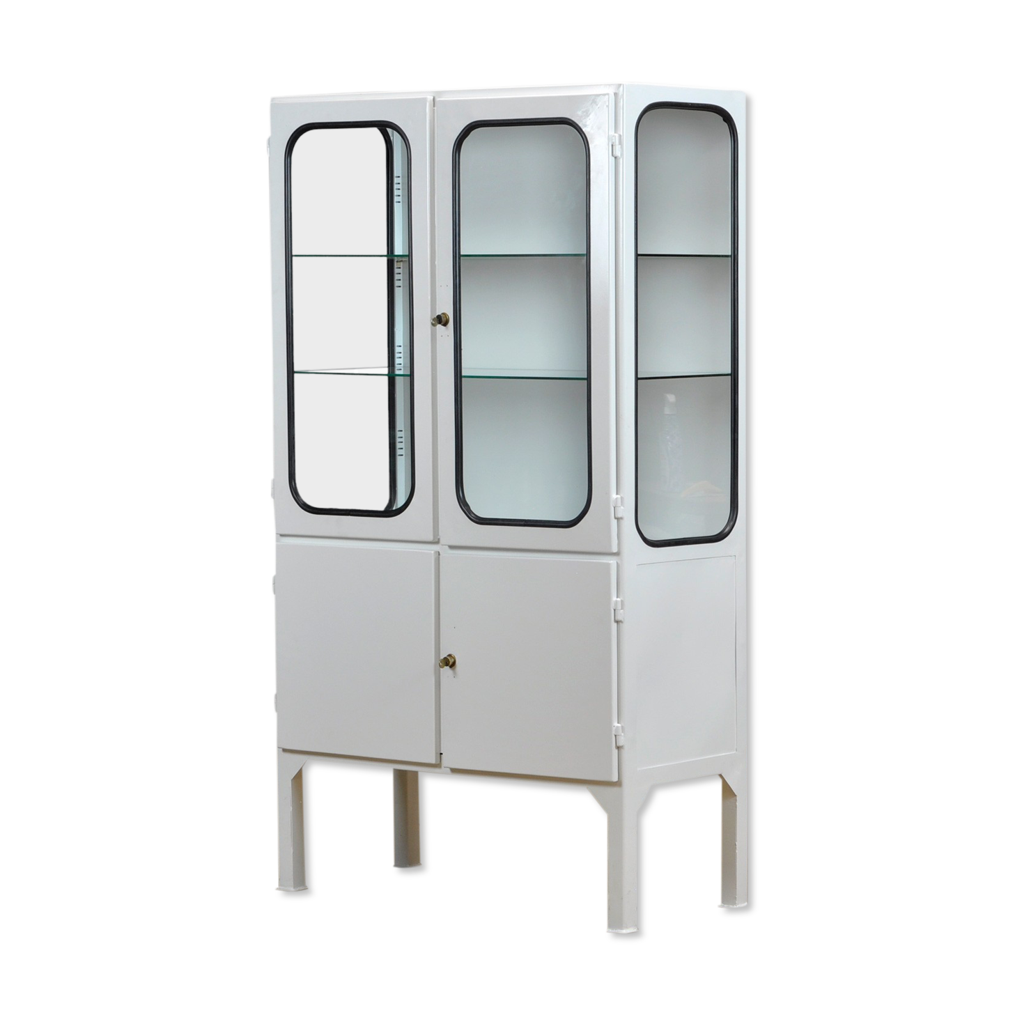 Armoire médicale en verre et fer vintage restaurée, années 1970