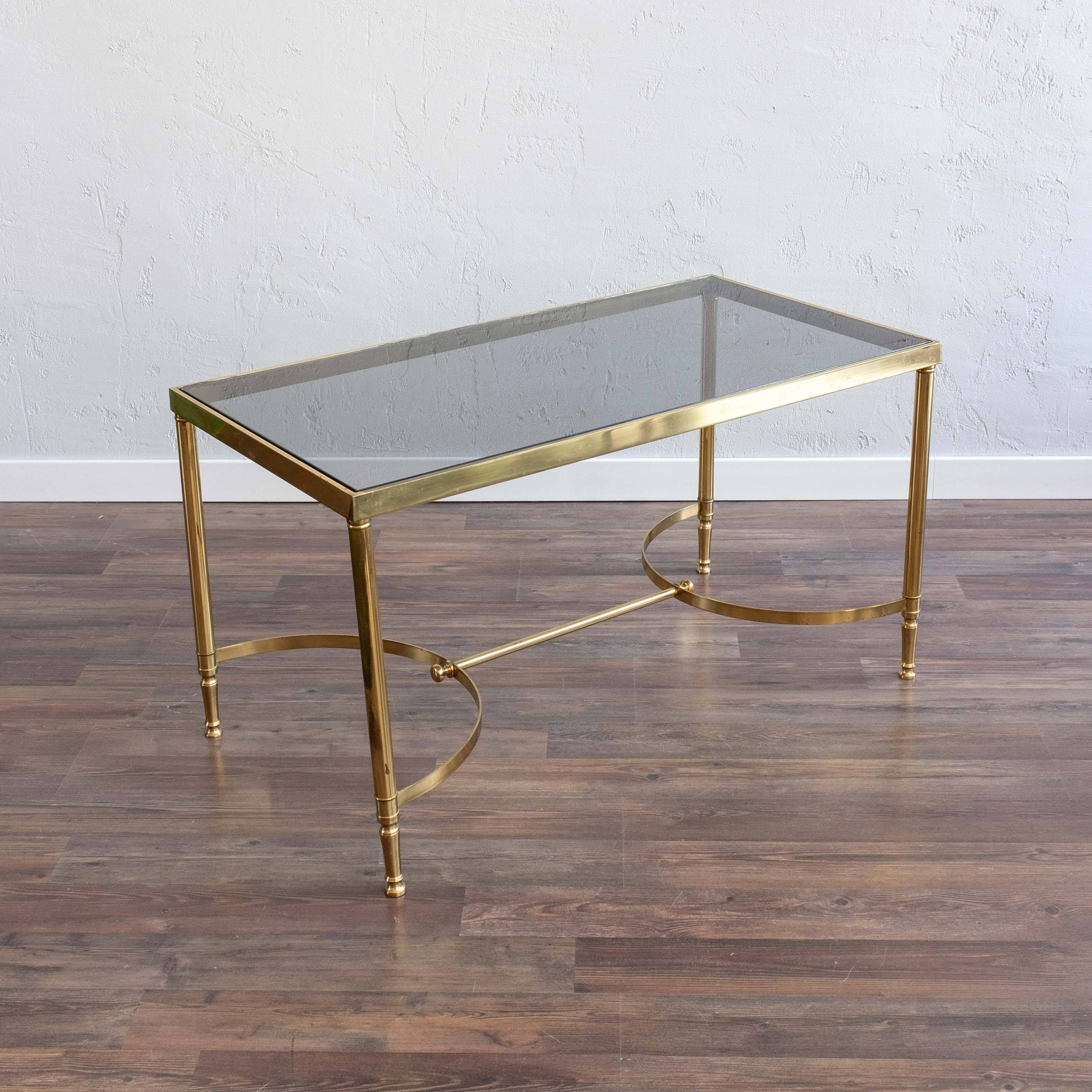 Table basse vintage en laiton fabriquée en France, 1950s
