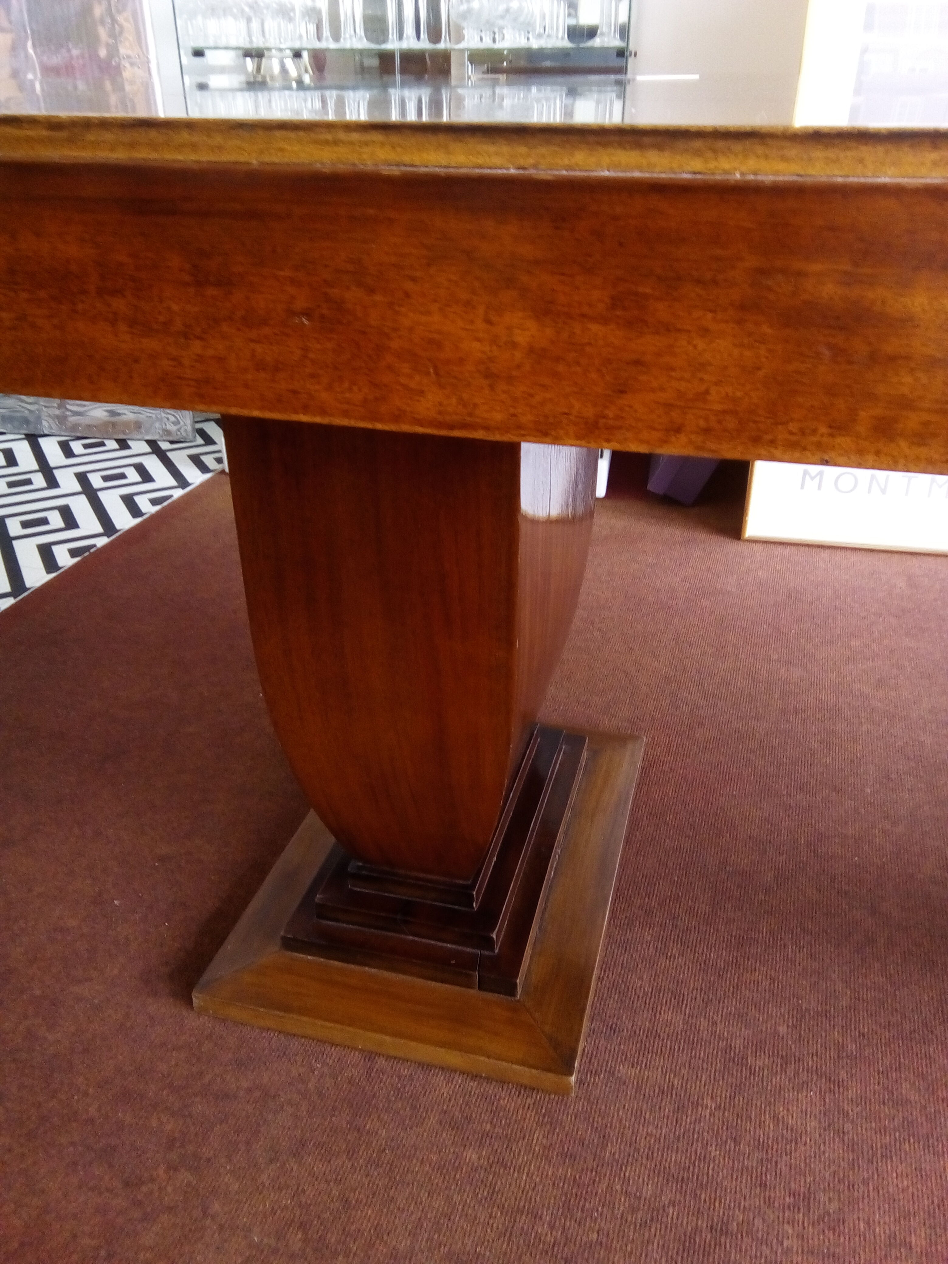Art déco table