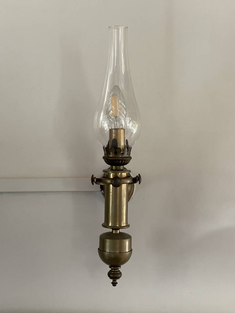 Foresti and suardi electric light