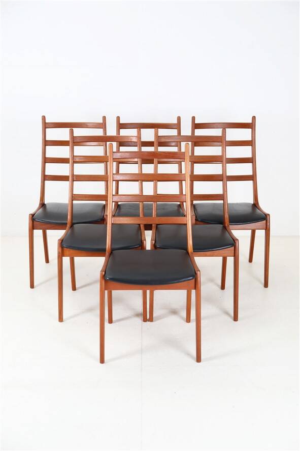 Set of 6 Korup Stolefabrik teak chairs in the style of Kai Kristiansen