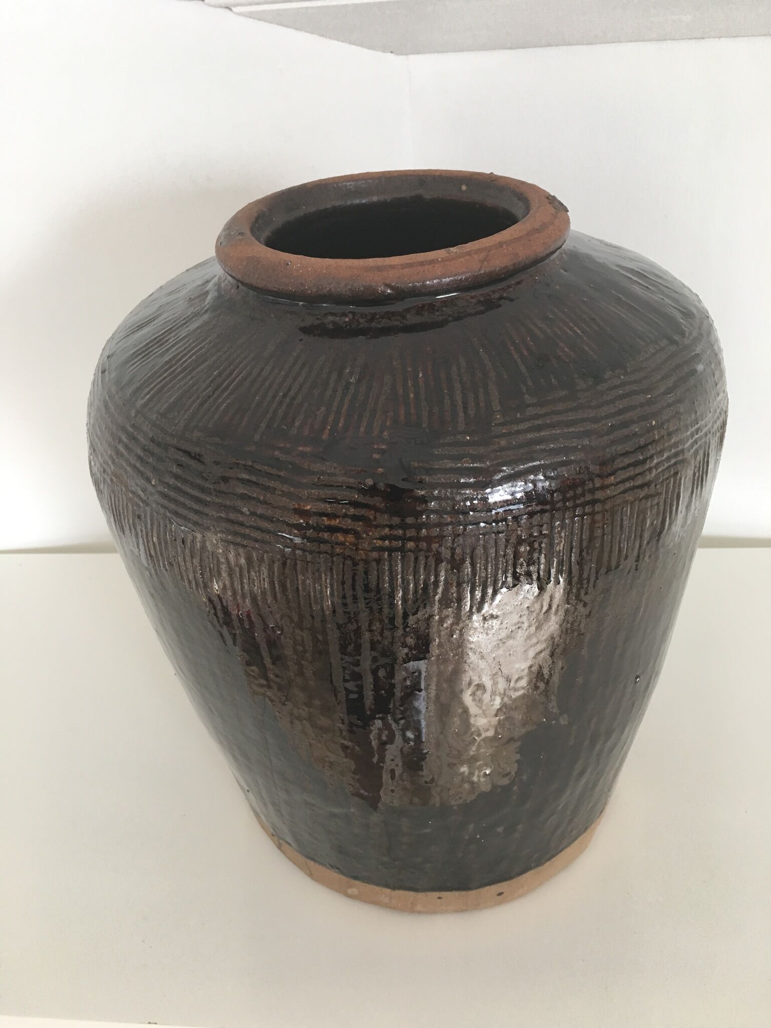 Asian jar in enamelled sandstone