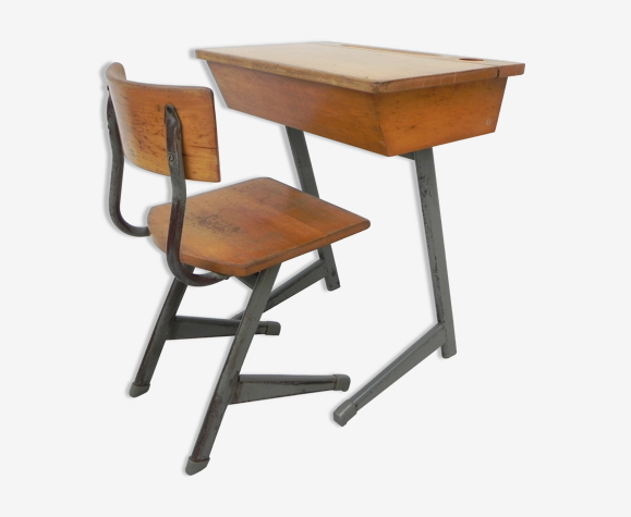Bureau et chaise, industriel
