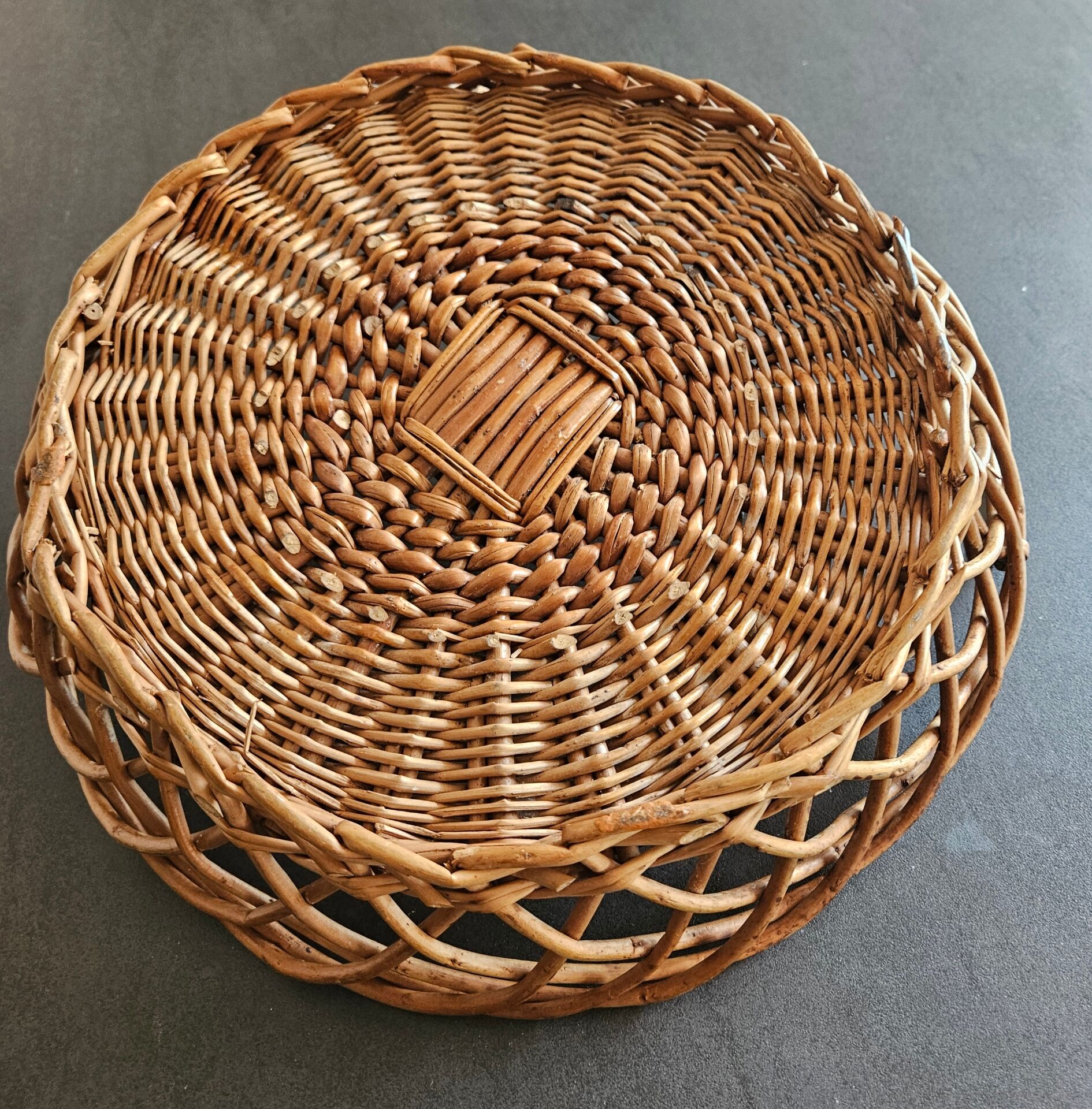 Plateau en rotin tressé : 60's