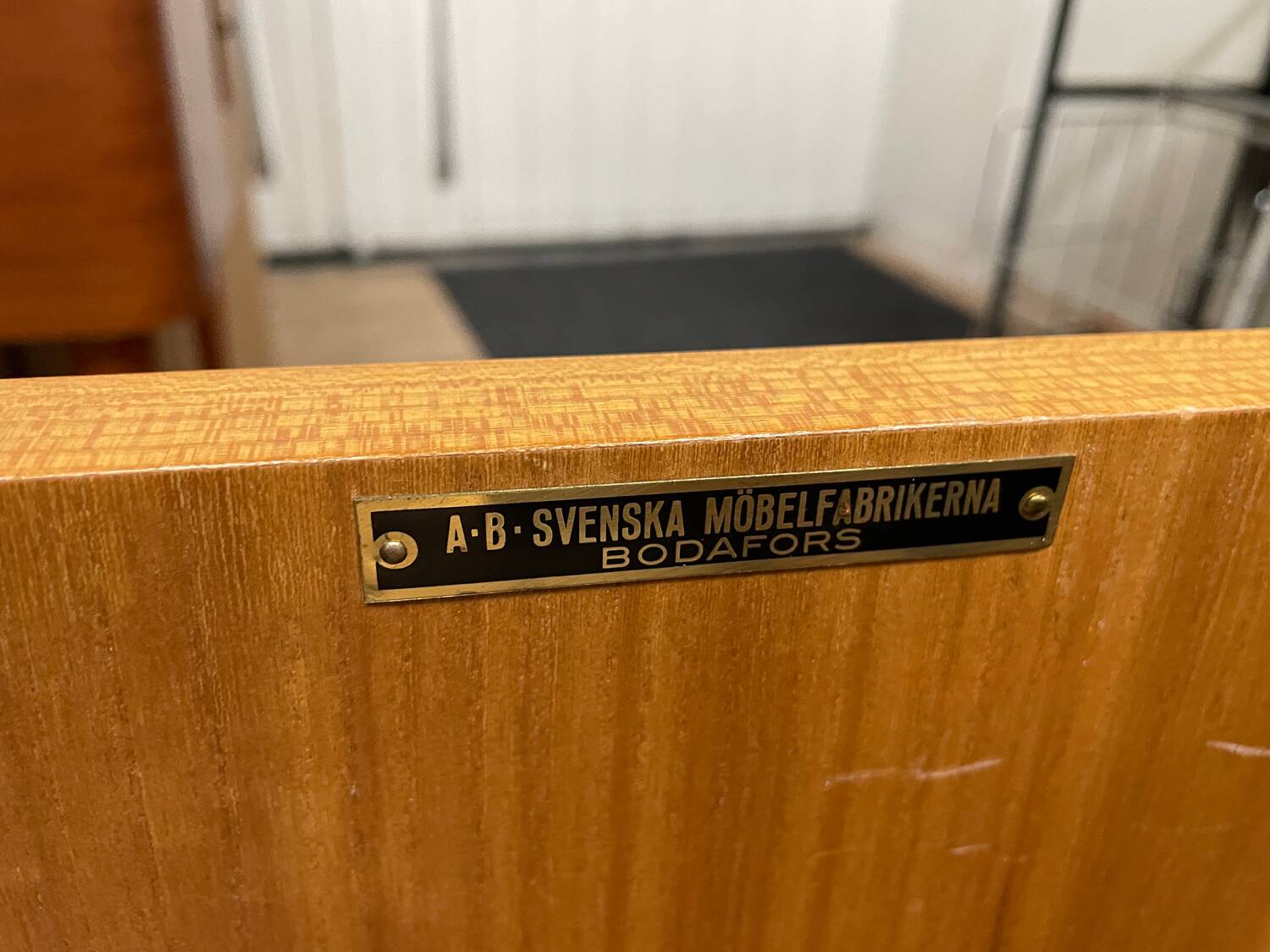 Commode  scandinave en bouleau, Axel Larsson, Bodafors, Suède, 1960